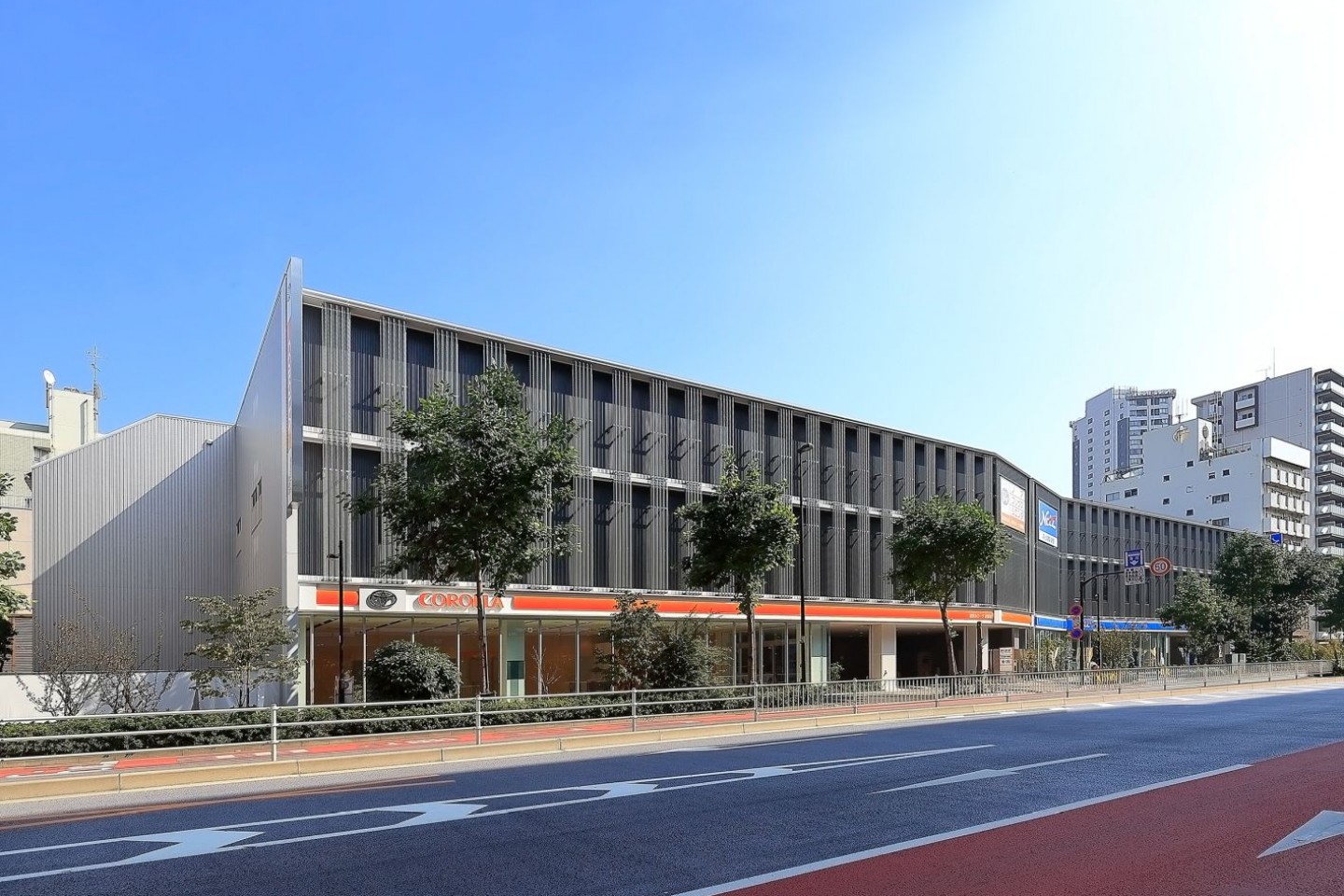 ネッツトヨタ東京株式会社 新宿店 / トヨタ東京カローラ株式会社 新宿店