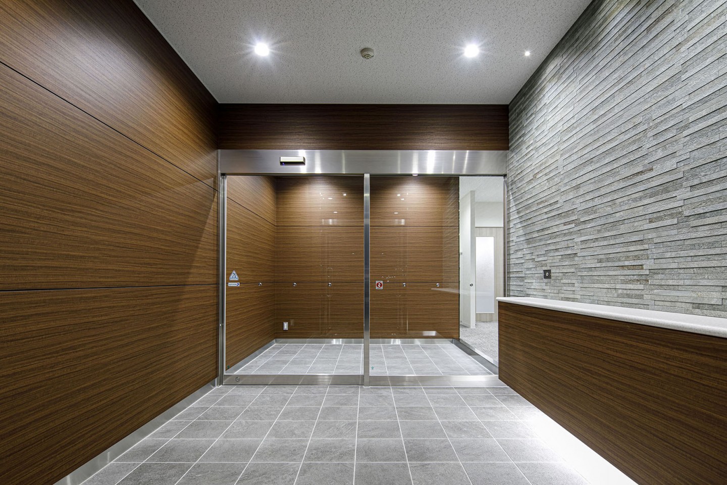 株式会社 岡谷特殊鋼センター