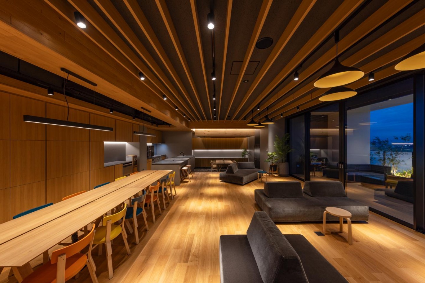 小林クリエイト株式会社 第10工場